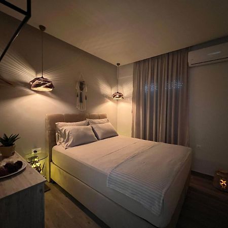 Supreme Malibu Suite Alexandroupoli Bagian luar foto