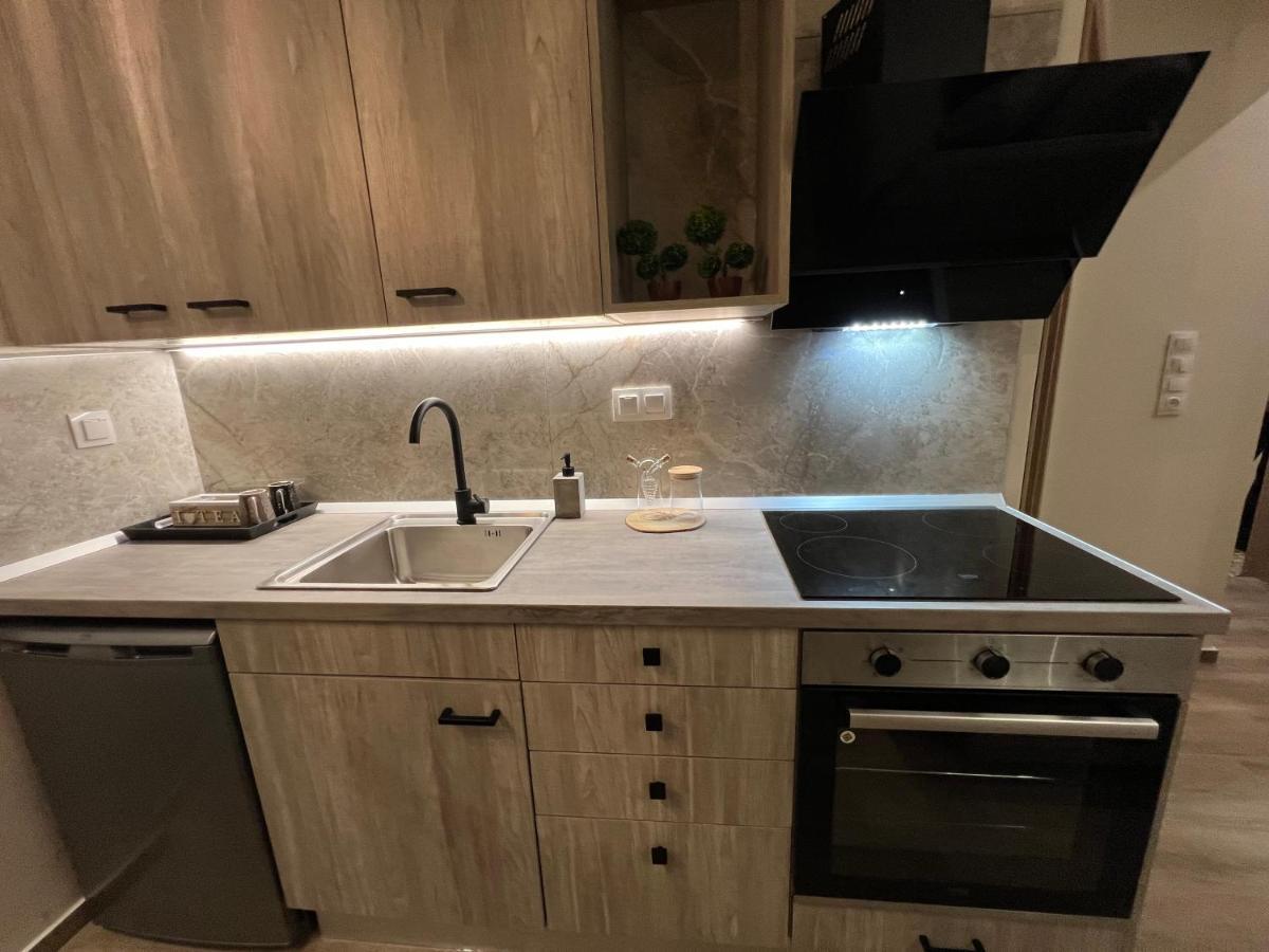 Supreme Malibu Suite Alexandroupoli Bagian luar foto