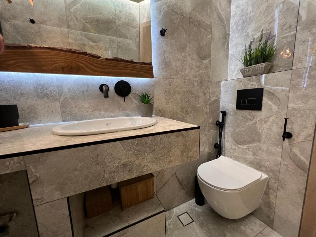 Supreme Malibu Suite Alexandroupoli Bagian luar foto